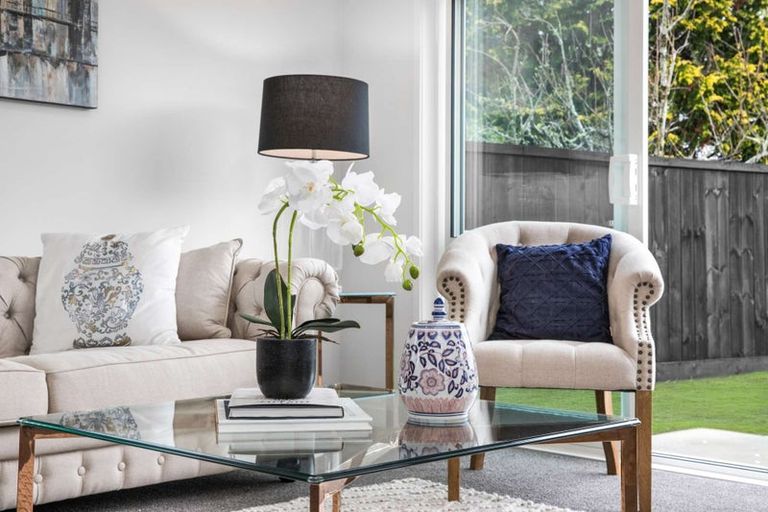 Photo of property in 39a Sutton Crescent, Papakura, 2110