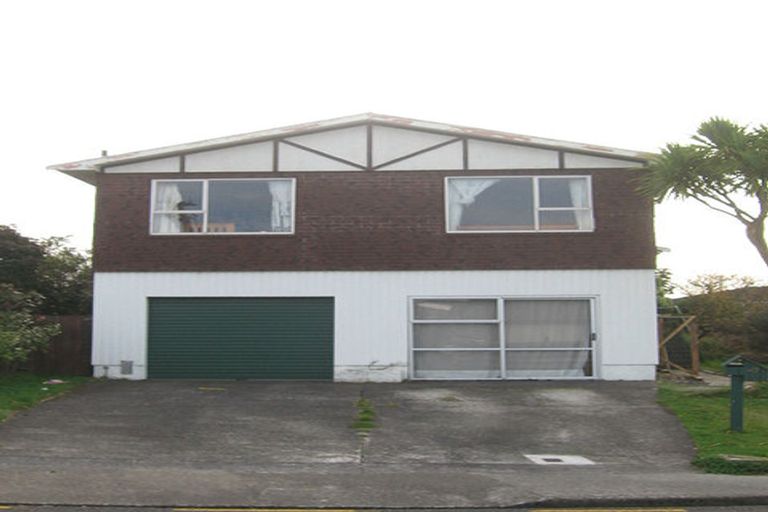 Photo of property in 47 Baylands Drive, Newlands, Wellington, 6037