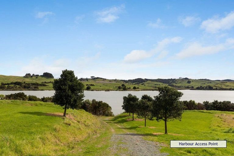 Photo of property in 3 Awaroa Creek Rise, Kaiwaka, 0573