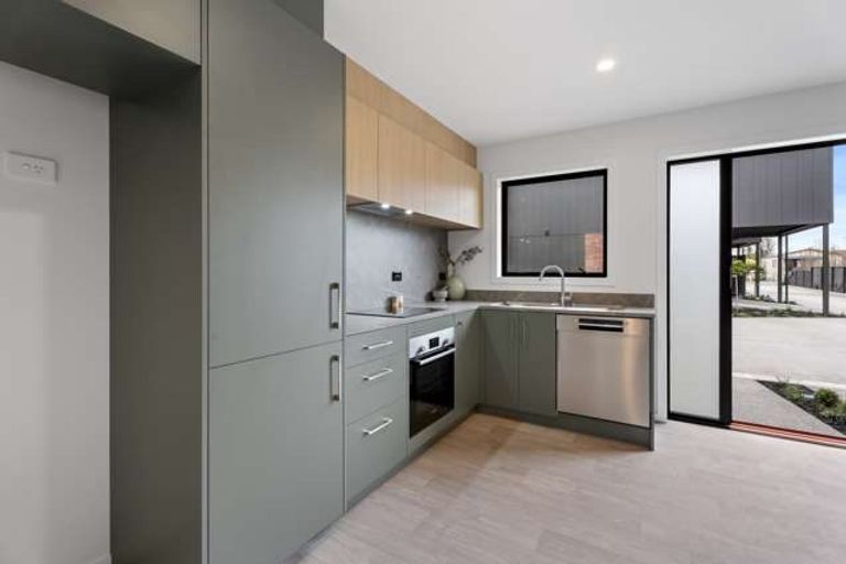 Photo of property in 4/5 Vesty Avenue, Hillcrest, Hamilton, 3216