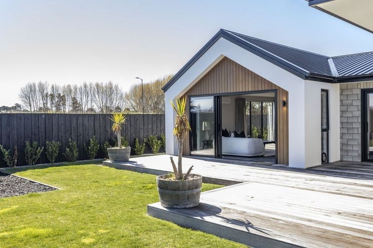 Photo of property in 21 Thirlwall Street, Woodend, 7610