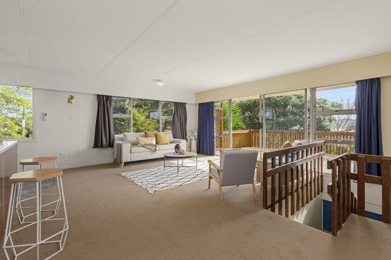 Photo of property in 35 Lorenzen Bay Road, Raglan, 3225