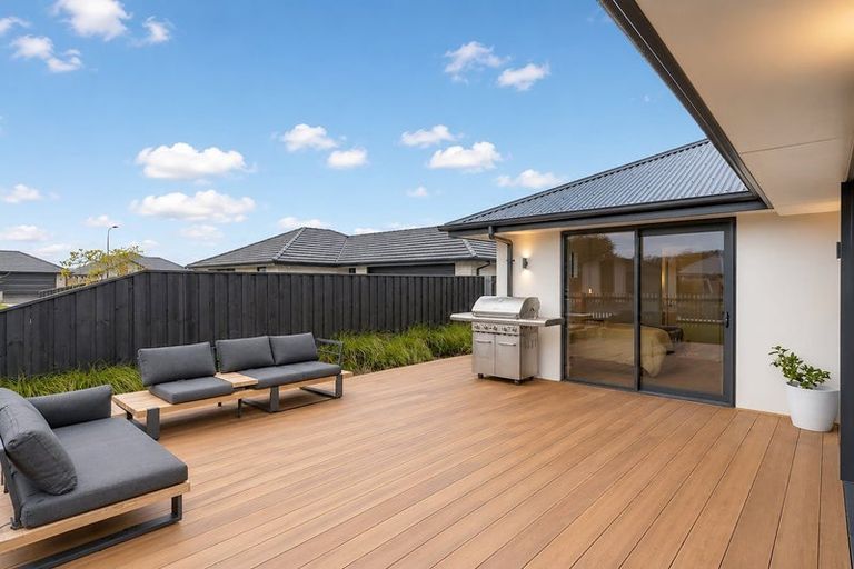 Photo of property in 36 Herridge Street, Woodend, 7610