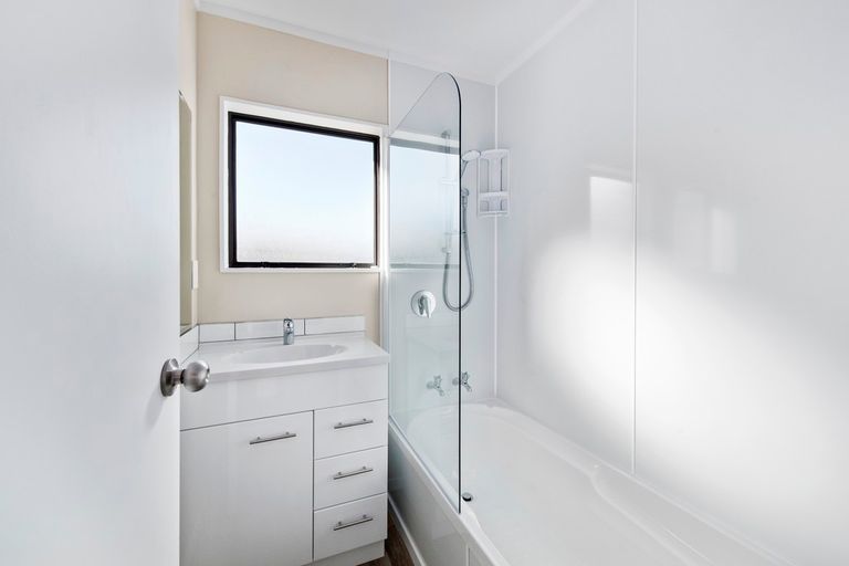 Photo of property in 4g Kimber Grove, Papamoa Beach, Papamoa, 3118