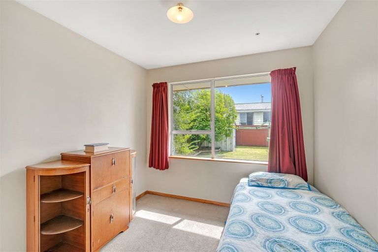 Photo of property in 36 Dickson Crescent, Hornby, Christchurch, 8042