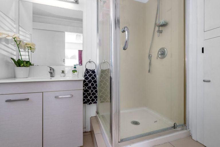 Photo of property in 75 Jaemont Avenue, Te Atatu South, Auckland, 0610