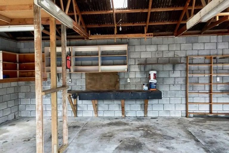 Photo of property in 26 Ihle Street, Terrace End, Palmerston North, 4410