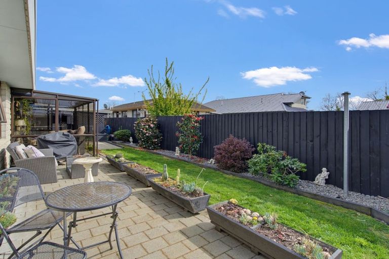 Photo of property in 2/244 Main Road North, Redwood, Christchurch, 8051