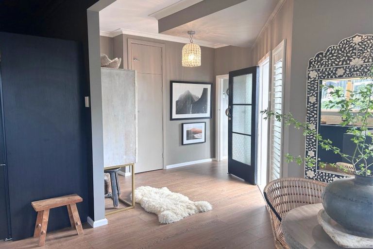 Photo of property in 97 James Cook Street, Havelock North, 4130