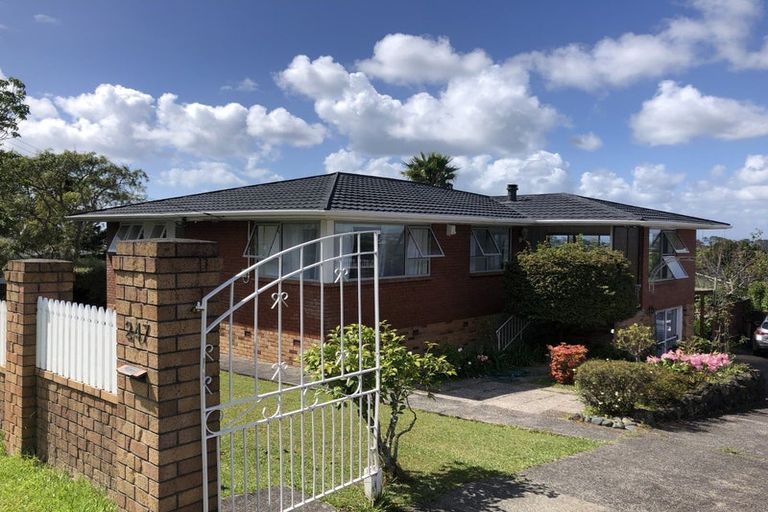 Photo of property in 247 Sunset Road, Sunnynook, Auckland, 0632