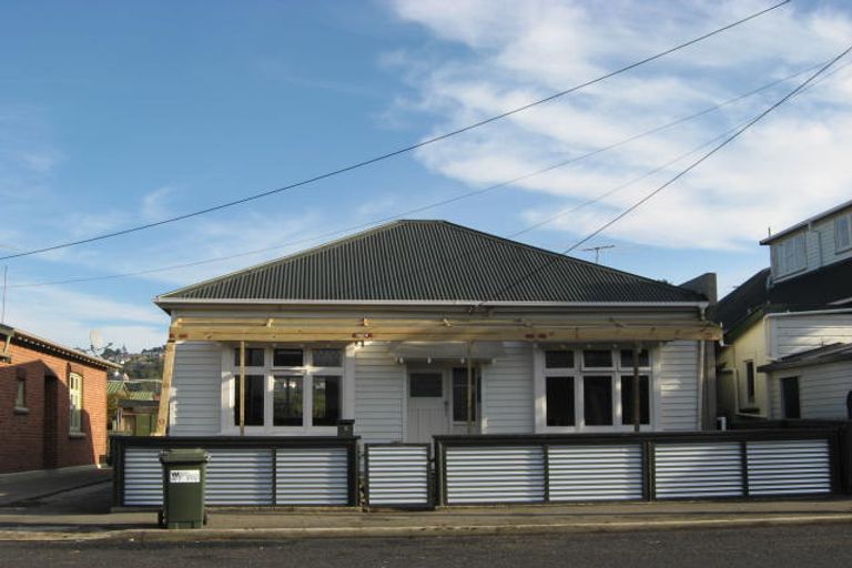 Photo of property in 2 East Avenue, Saint Kilda, Dunedin, 9012