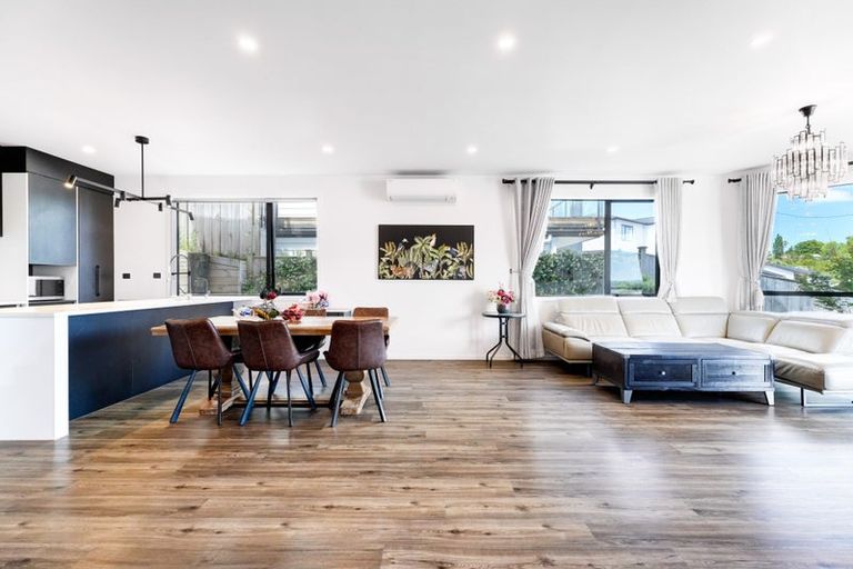 Photo of property in 7 Keiha Crescent, Massey, Auckland, 0614