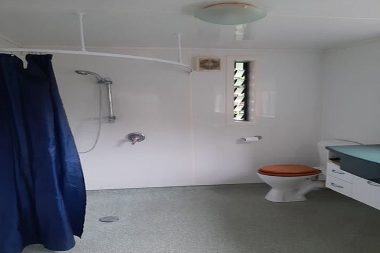 Photo of property in 77 Tanekaha Road, Titirangi, Auckland, 0604