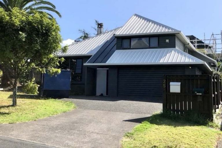 Photo of property in 1/25 Belmont Terrace, Milford, Auckland, 0620