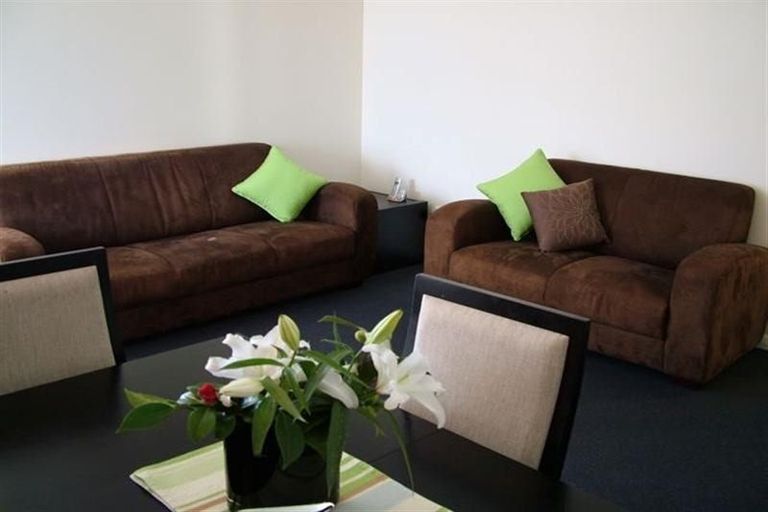 Photo of property in 3 Queen Street, Winton, 9720