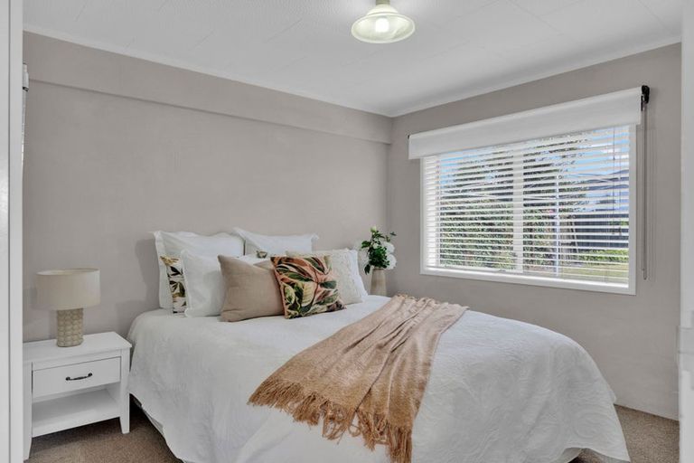 Photo of property in 17 Bernard Street, Chedworth, Hamilton, 3210