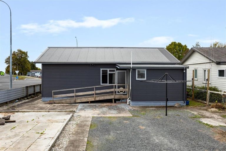 Photo of property in 95 Orchard West Road, Ngatea, 3503