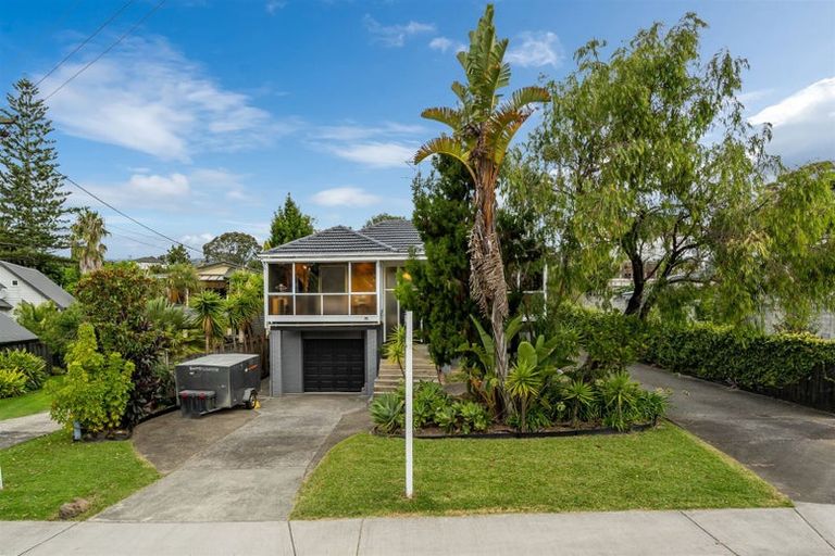 Photo of property in 1/28 Hart Road, Hauraki, Auckland, 0622