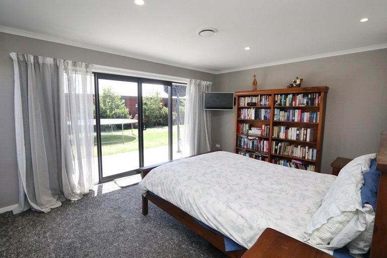 Photo of property in 9 Whiteoak Grove, Tinwald, Ashburton, 7700