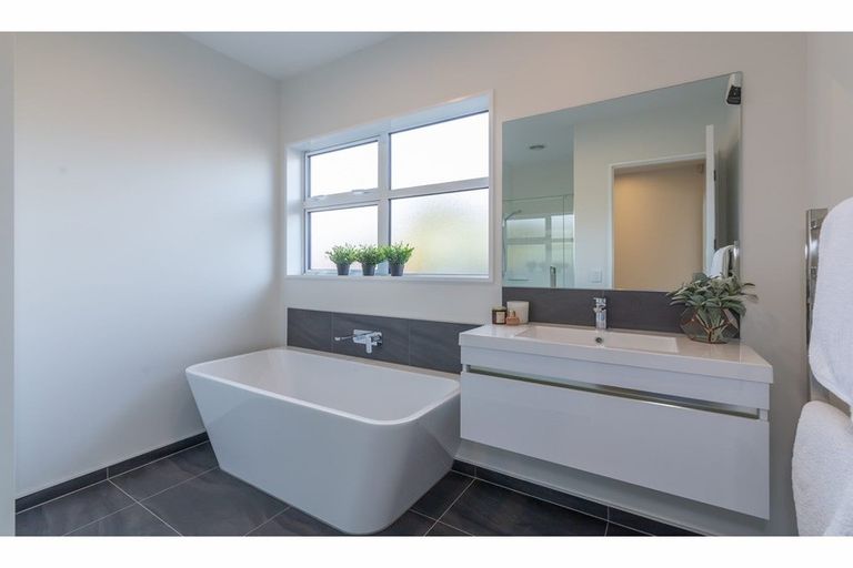 Photo of property in 85 Birdwood Avenue, Beckenham, Christchurch, 8023