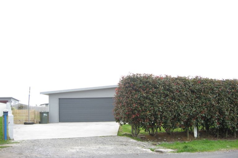 Photo of property in 128a Wairau Road, Oakura, 4314
