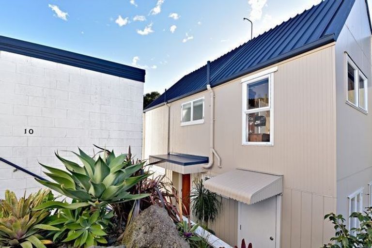Photo of property in 10/20 Selwyn Road, Cockle Bay, Auckland, 2014