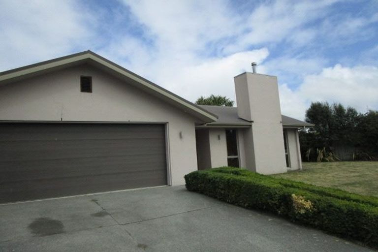 Photo of property in 3 Wedmore Close, Burwood, Christchurch, 8083