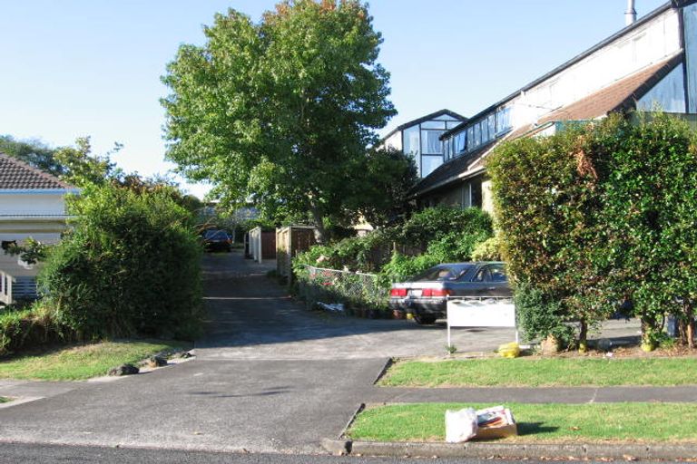 Photo of property in 4/14 Craigbank Avenue, New Lynn, Auckland, 0600