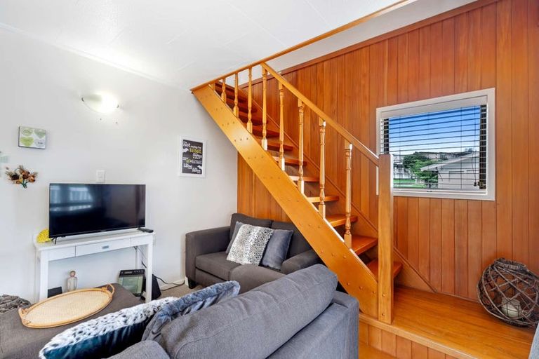 Photo of property in 15 Rabbit Way, Whitianga, 3510