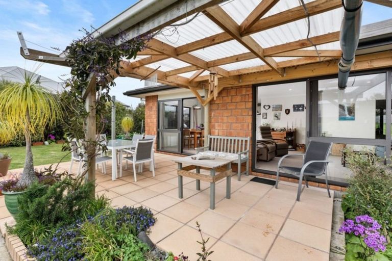 Photo of property in 86a Margaret Drive, Omokoroa, 3114