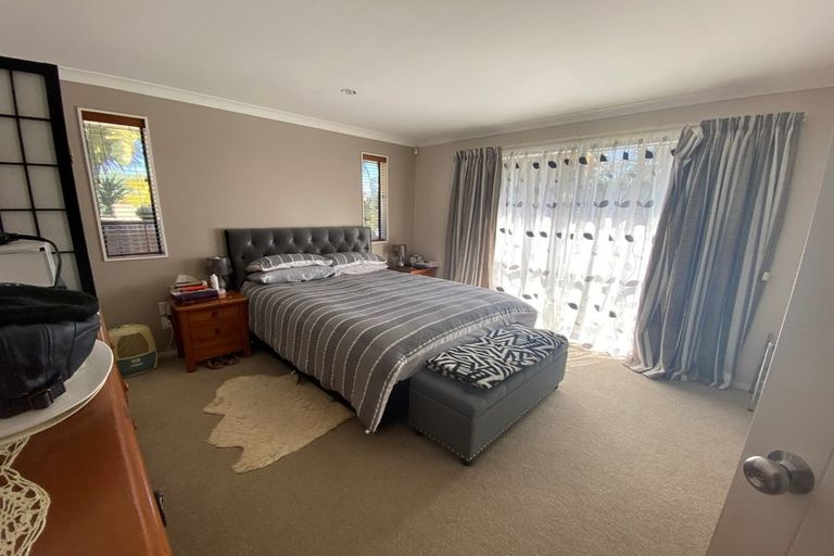 Photo of property in 48 Senator Drive, Manurewa, Auckland, 2105