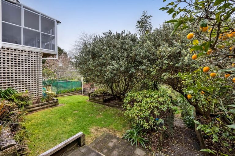 Photo of property in 54 Karina Road, Merrilands, New Plymouth, 4312