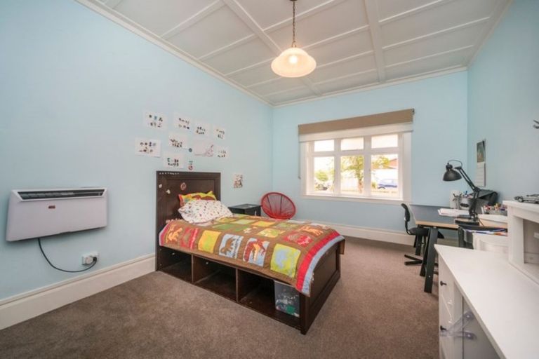 Photo of property in 40 Marne Street, Hokowhitu, Palmerston North, 4410