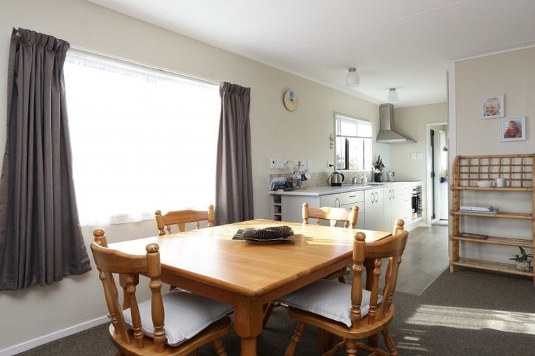 Photo of property in 1/201 Avondale Road, Greenmeadows, Napier, 4112