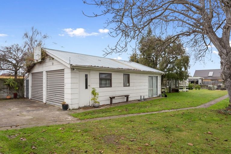 Photo of property in 115 Kippenberger Avenue, Rangiora, 7400