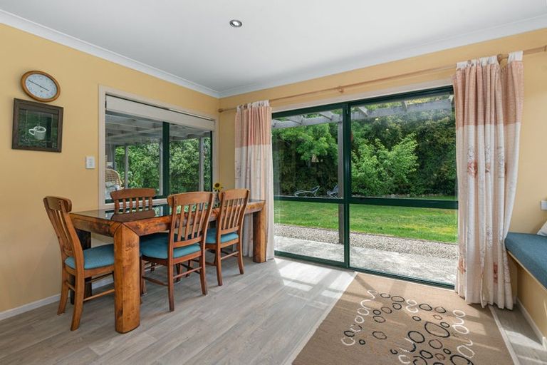 Photo of property in 156a Great North Road, Te Kamo, Kamo, 0185