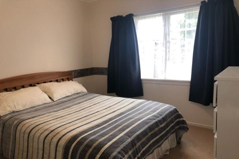 Photo of property in 16 Clyde Street, Ferndale, New Plymouth, 4310