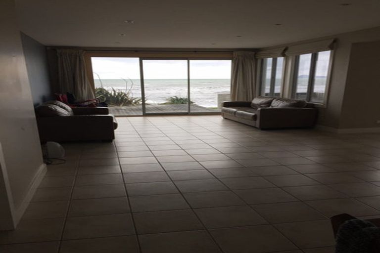 Photo of property in 126 The Parade, Paekakariki, 5034