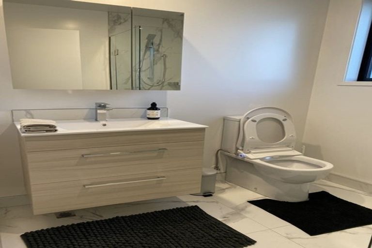 Photo of property in 12/241 Lincoln Road, Addington, Christchurch, 8024