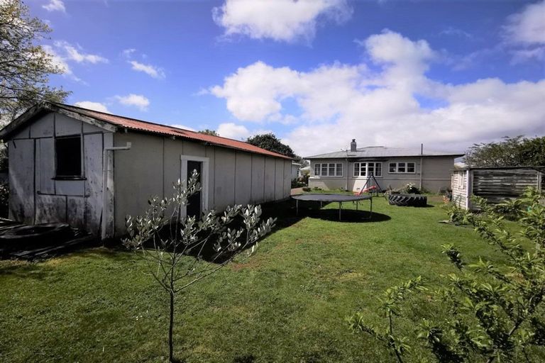 Photo of property in 15 Thyra Street, Dannevirke, 4930