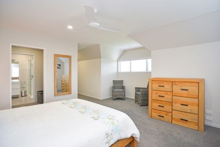 Photo of property in 9 Hanna Place, Havelock North, 4130