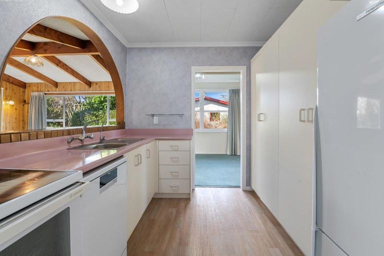 Photo of property in 14 Darroch Street, Fairy Springs, Rotorua, 3015