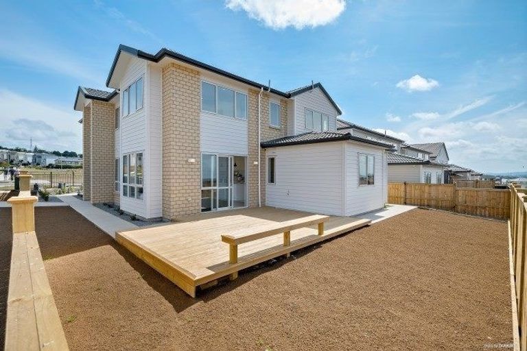 Photo of property in 48 Tir Conaill Avenue, Flat Bush, Auckland, 2019