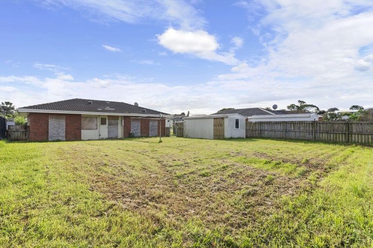 Photo of property in 35 Garus Avenue, Mangere East, Auckland, 2024
