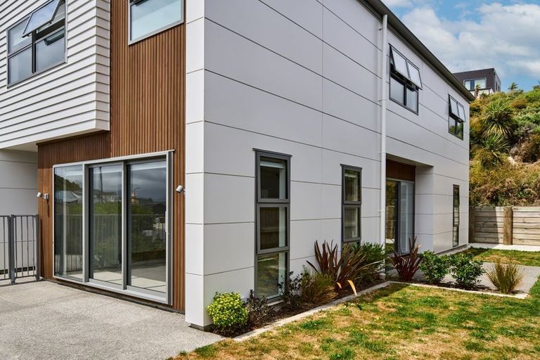 Photo of property in 4b Kaiaho Close, Aotea, Porirua, 5024