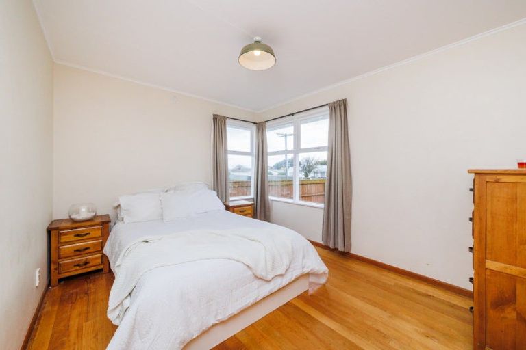 Photo of property in 66 Phillips Street, Sanson, 4817