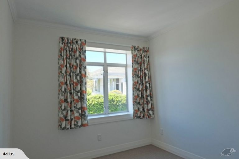 Photo of property in 100 Bolton Street, Kelburn, Wellington, 6012