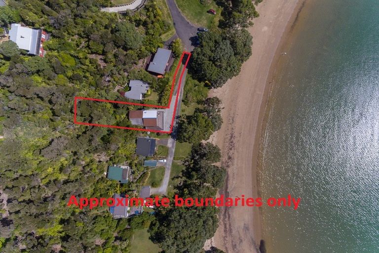 Photo of property in 27 Kotare Drive, Coopers Beach, 0420