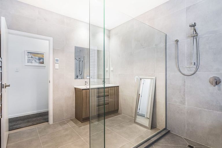 Photo of property in 54 Fruitlands Road, Kumeu, 0810