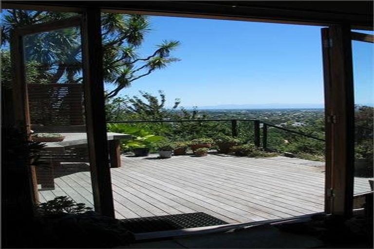 Photo of property in 16 Sherwood Lane, Cashmere, Christchurch, 8022